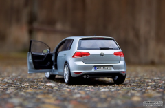 <strong>AI抢占产能，汽车芯片荒2.0逼近：单车成</strong>