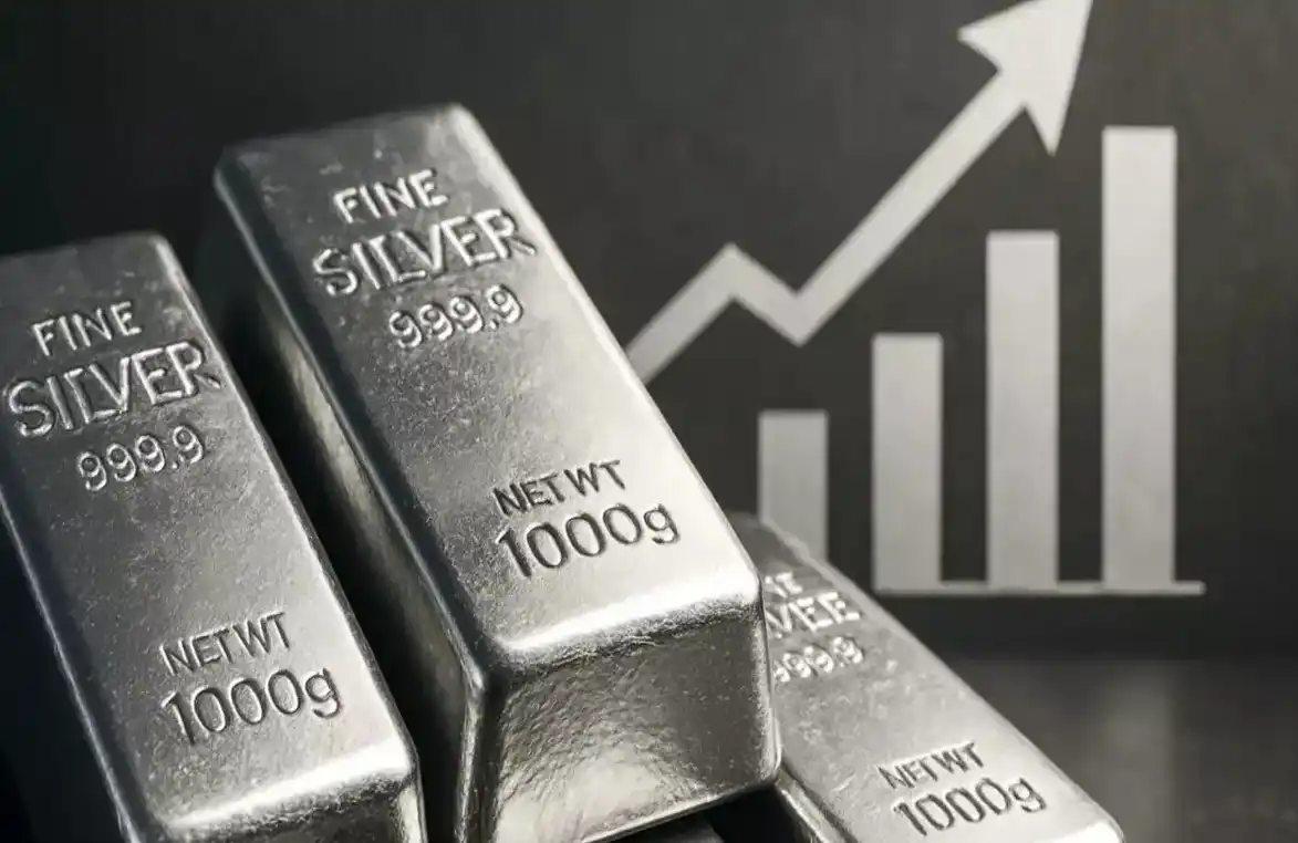 <strong>现货涨幅跑赢比特币，代币化白银值得配</strong>