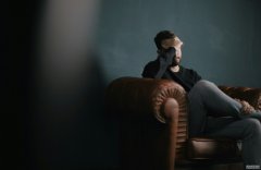 <strong>比特币价格逼近周末低点74600美元，股市</strong>