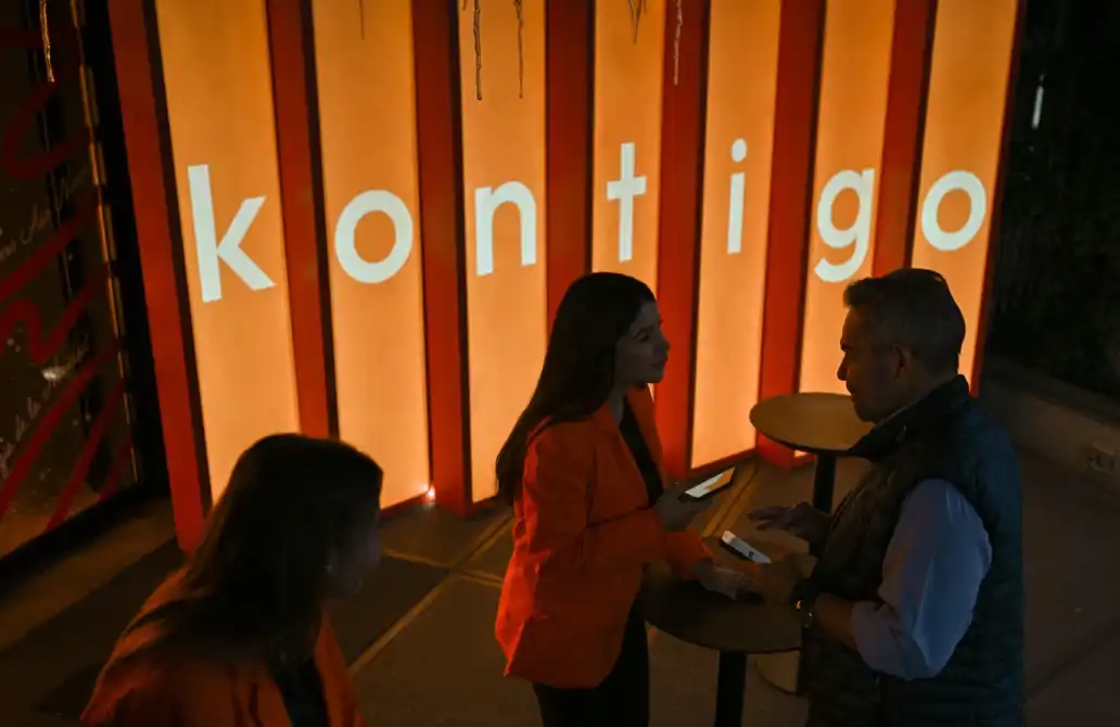 <strong>WSJ揭秘：一家披着硅谷外衣的初创公司，</strong>